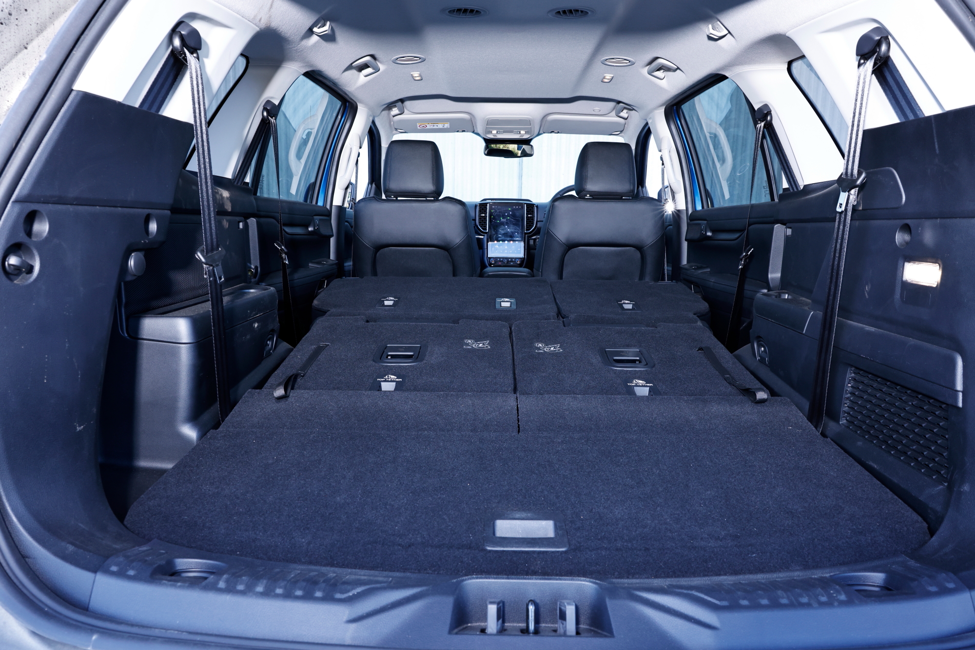 Ford Everest storage space