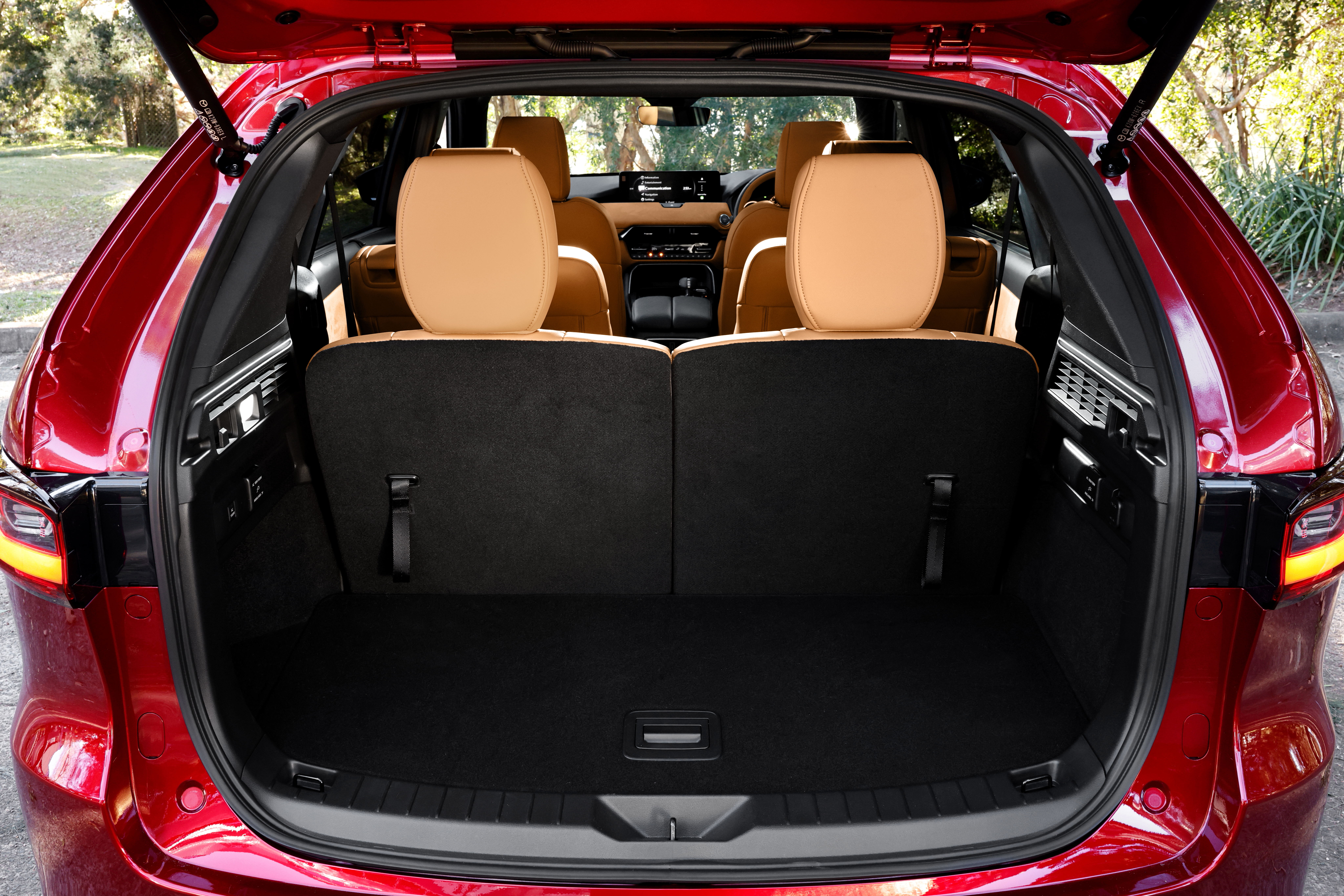 Mazda CX-80 boot, seats up.