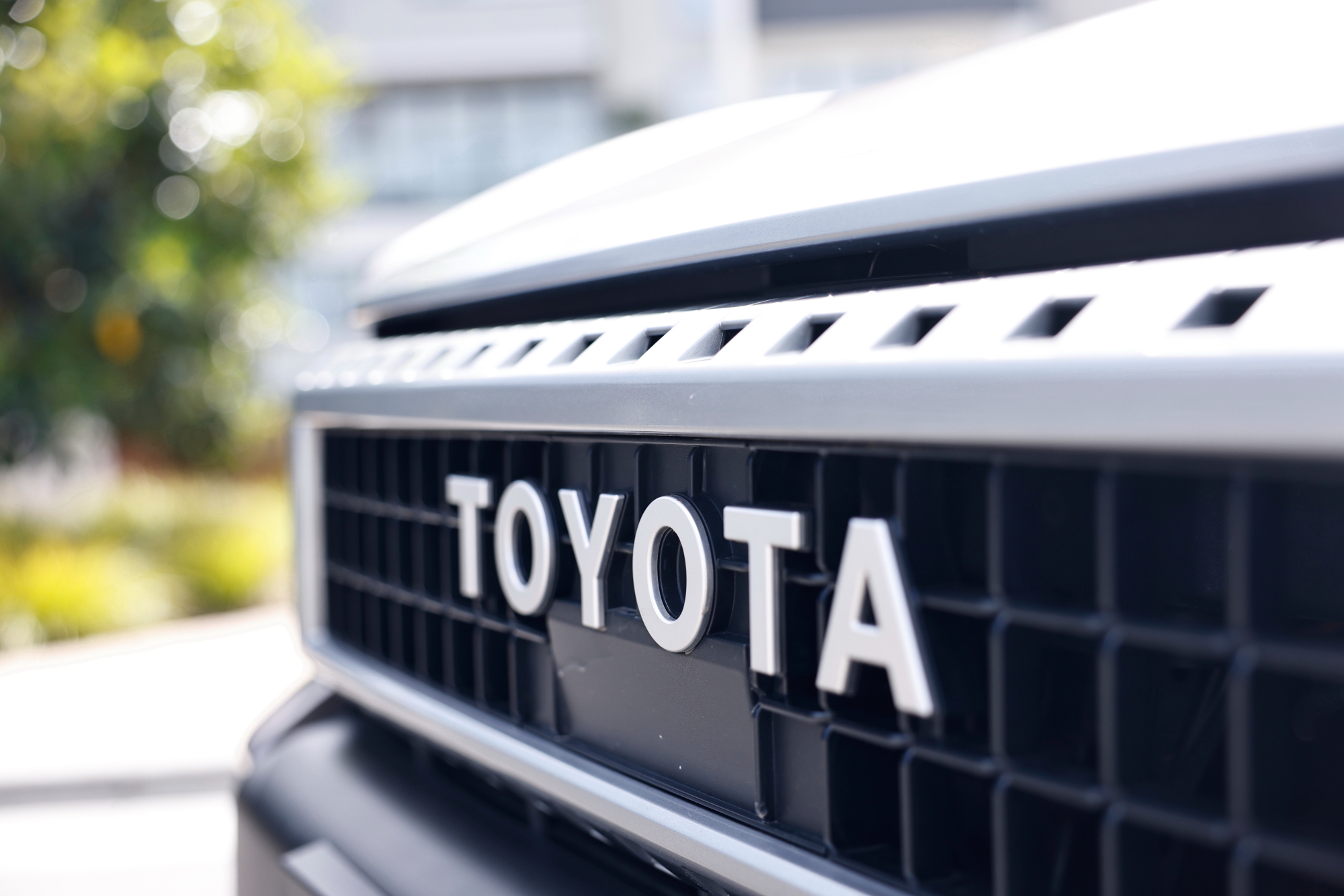 Toyota Prado front grille