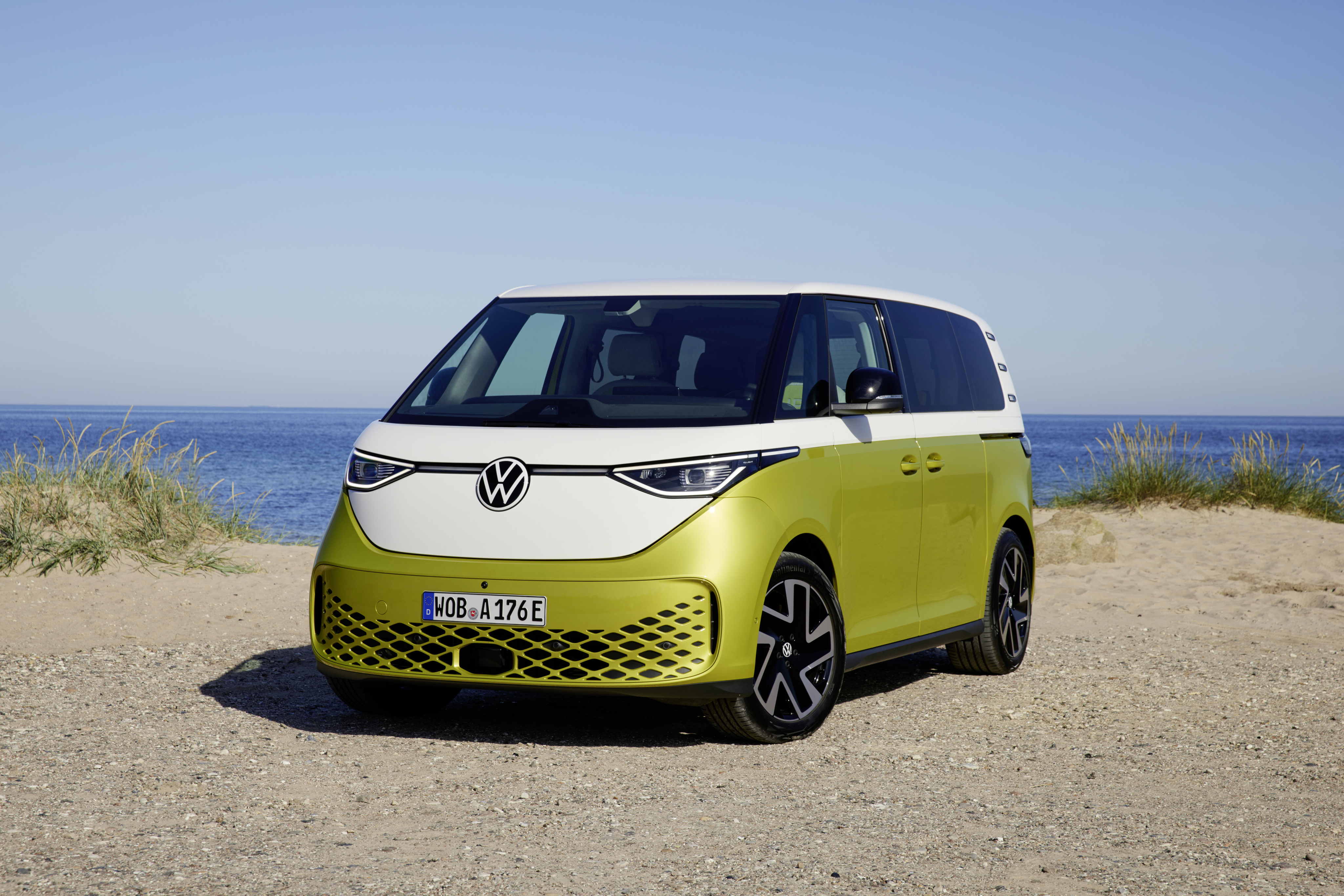 VW.ID Buzz front view at beach.jpg
